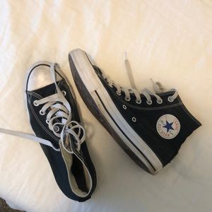 Black Classic Converse